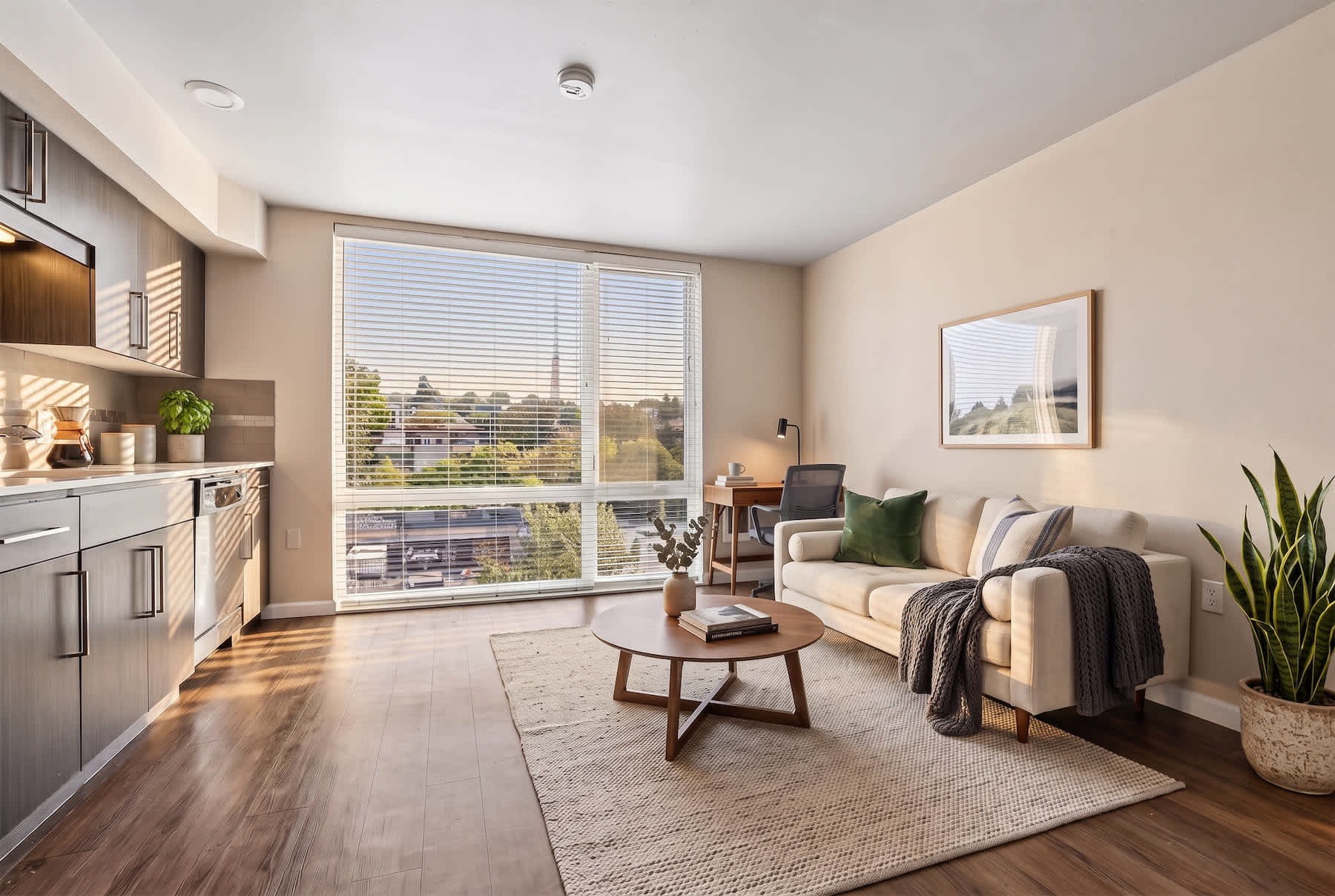 1711 Apartments – photo 2