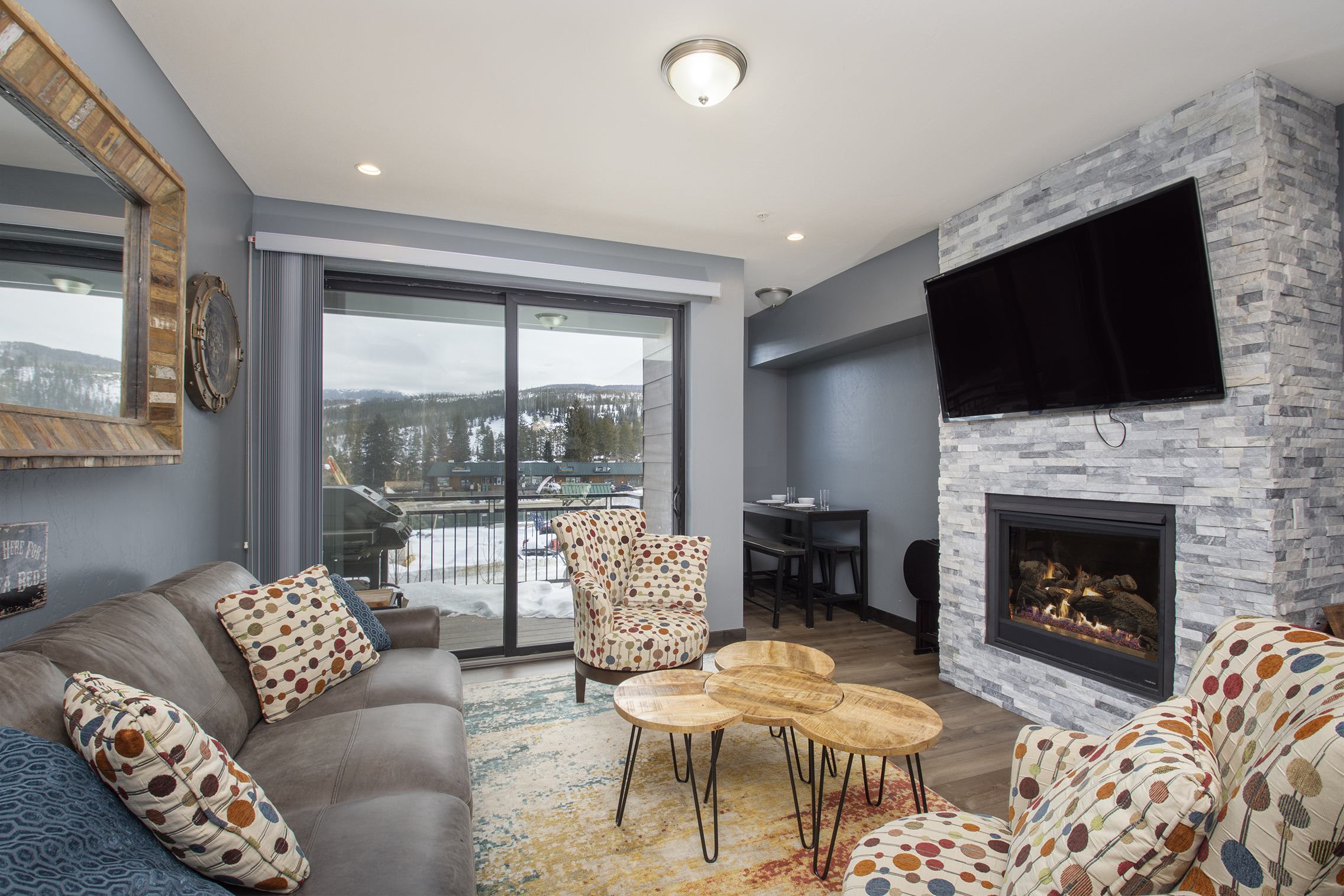 276 Lions Gate Drive – photo 4