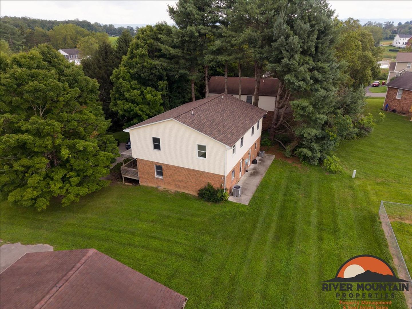 Recently Updated Home Near Virginia Tech – photo 4