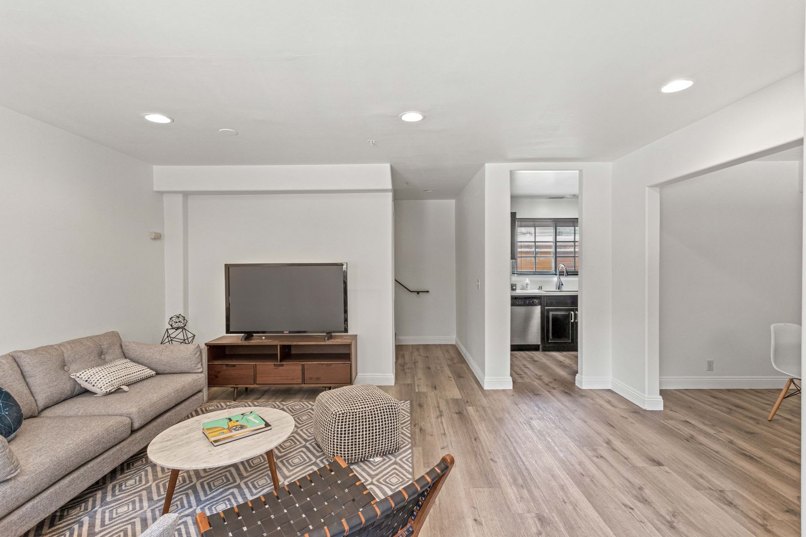 1342 N Highland Ave – photo 4