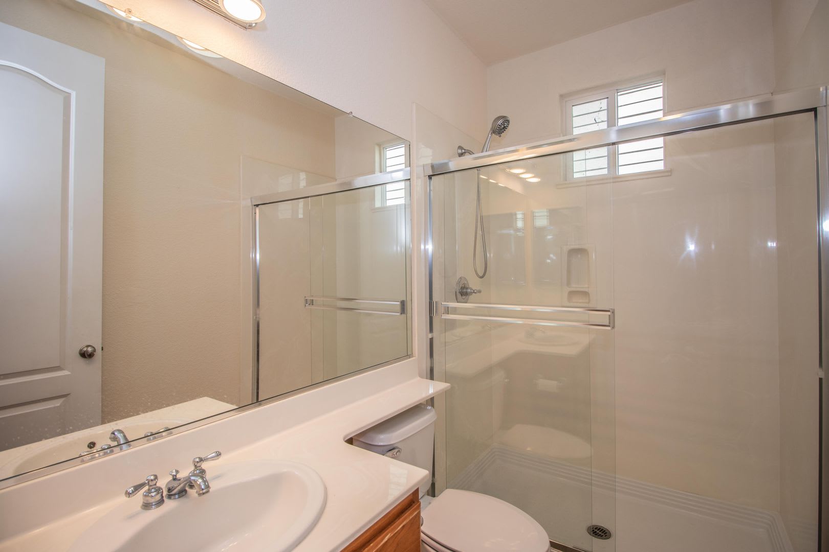 4 Bedroom 3 Bathroom House – photo 4