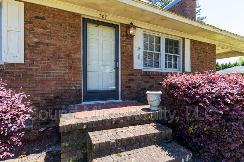 207 South Alston Street – photo 3