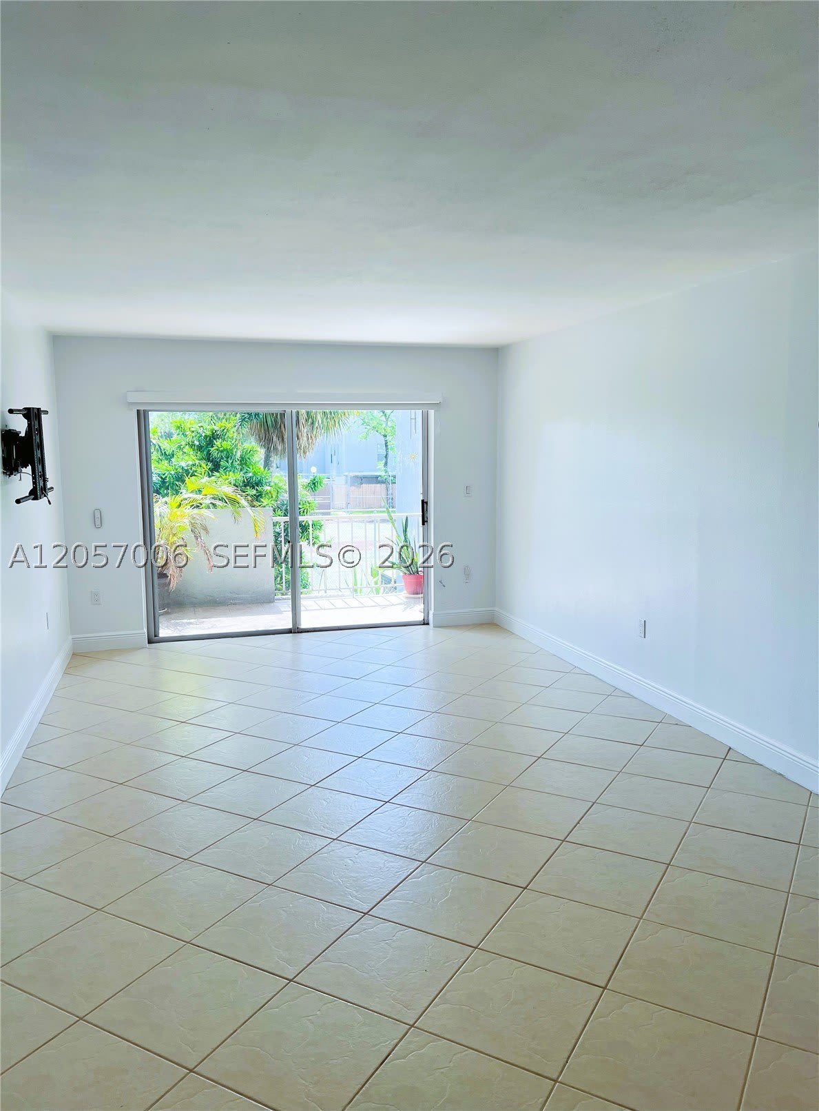 6195 W 18th Ave – photo 3