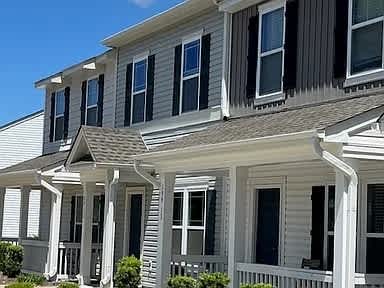 209 Banbury Ln – photo 3