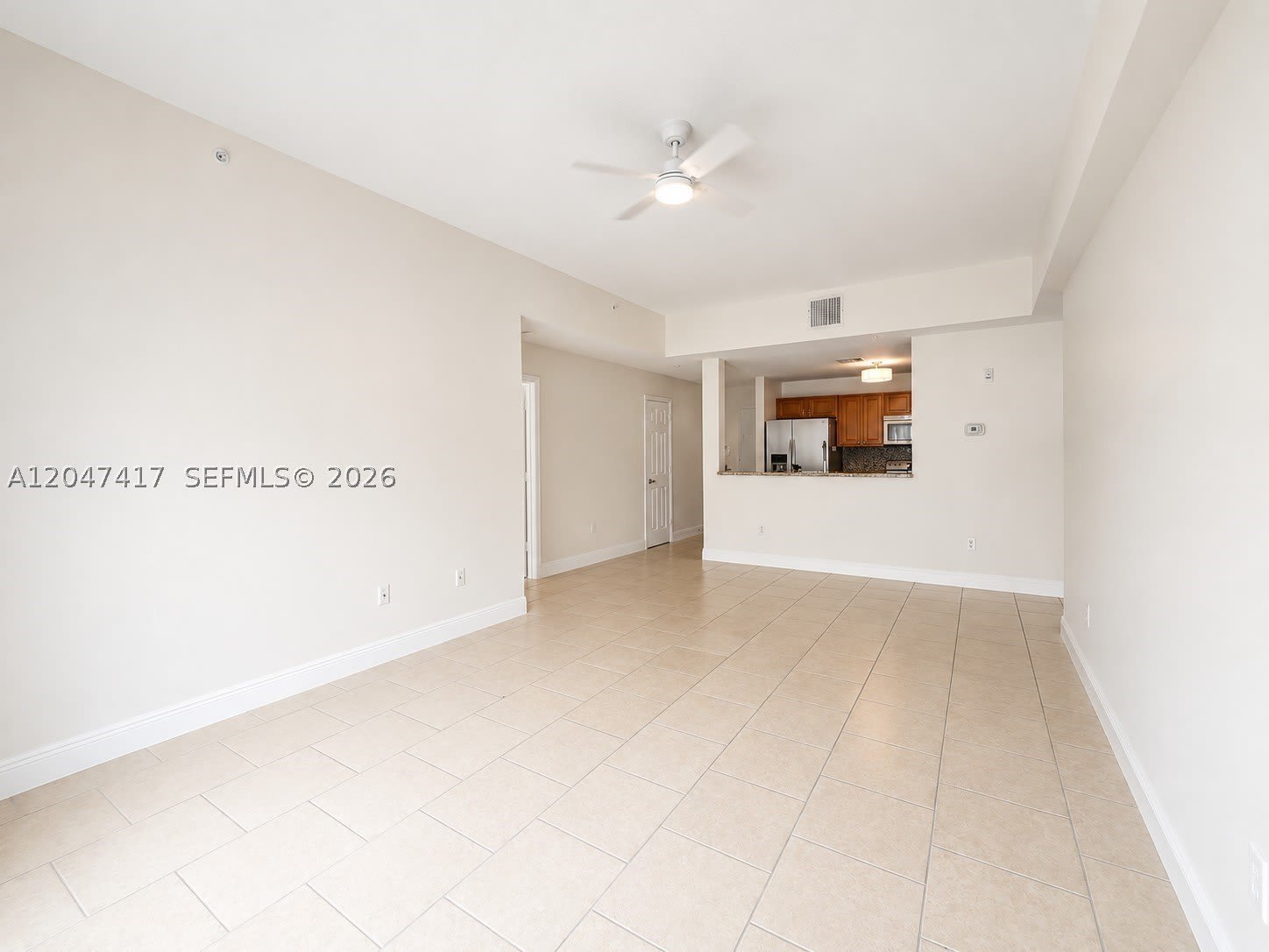 1203 Town Center – photo 3