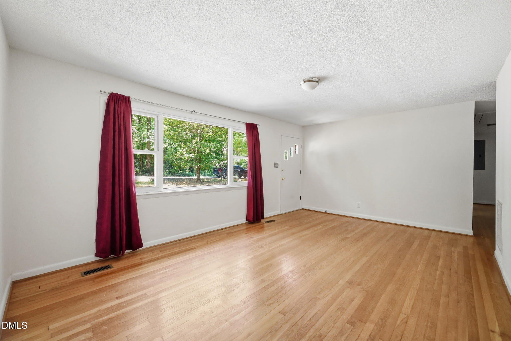 139 Windsor Circle – photo 5