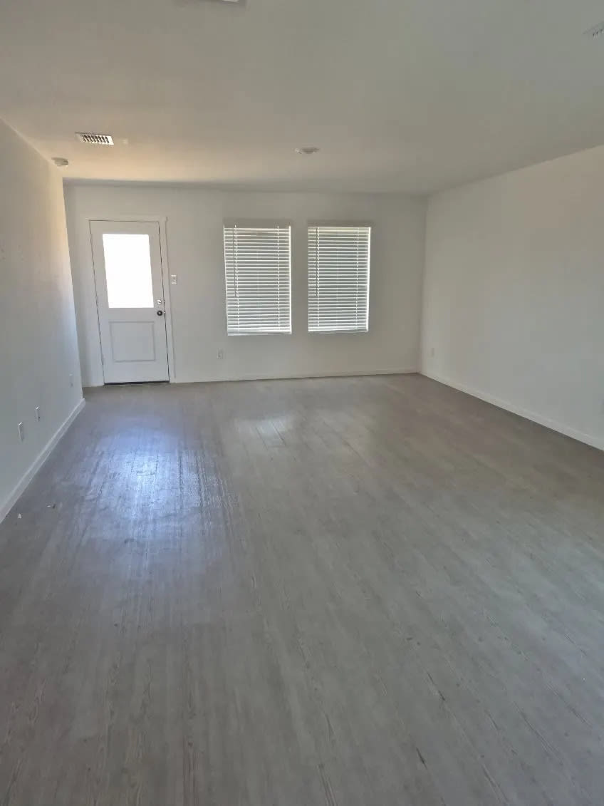 14073 Ladbroke St – photo 5