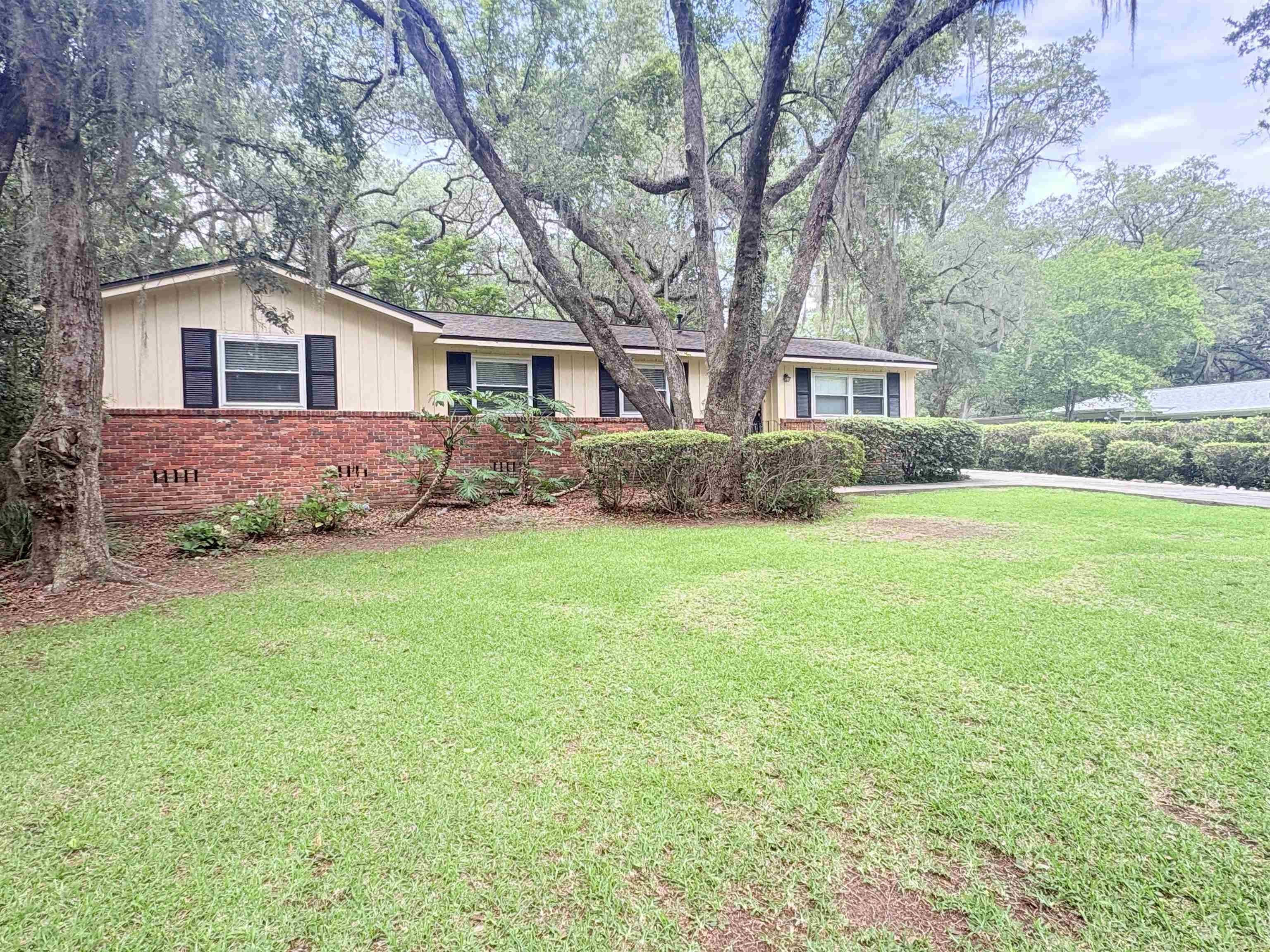 1504 Sunset Lane – photo 3
