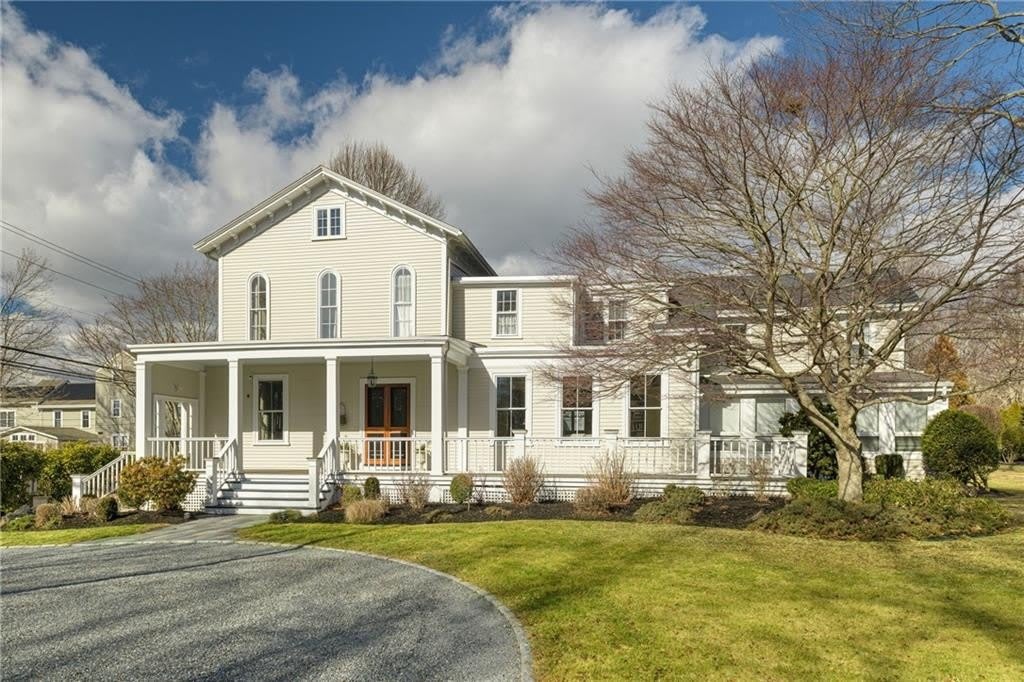 100 Coggeshall Avenue – photo 2