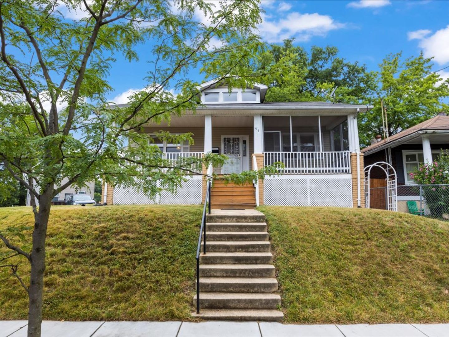 Spacious home with alot of yard space – photo 2