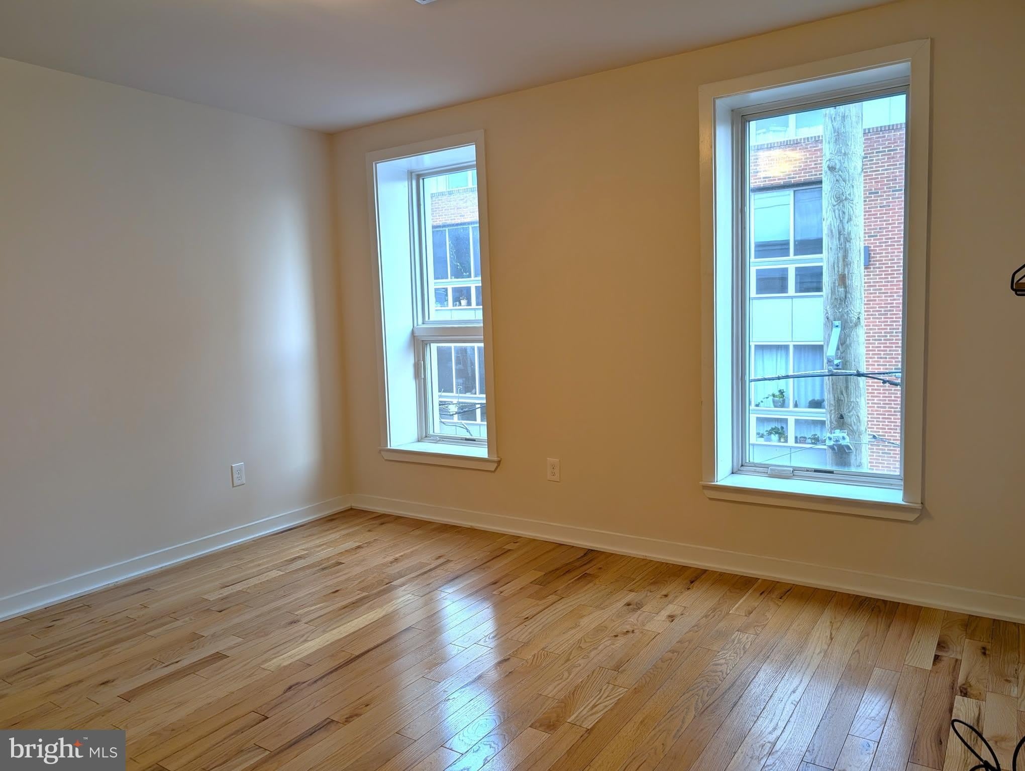 1204 E PALMER Street – photo 2