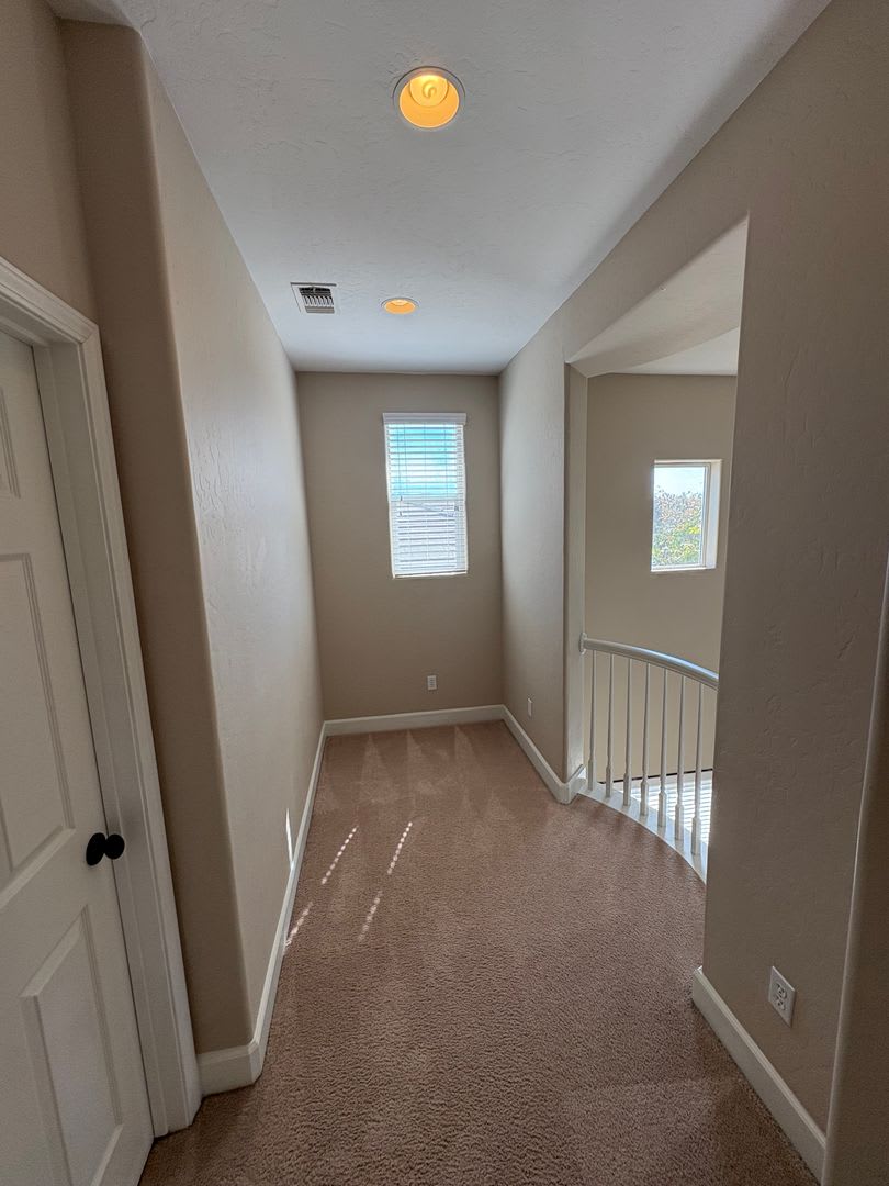 Beautiful 2 Story Home Available Now! – photo 2