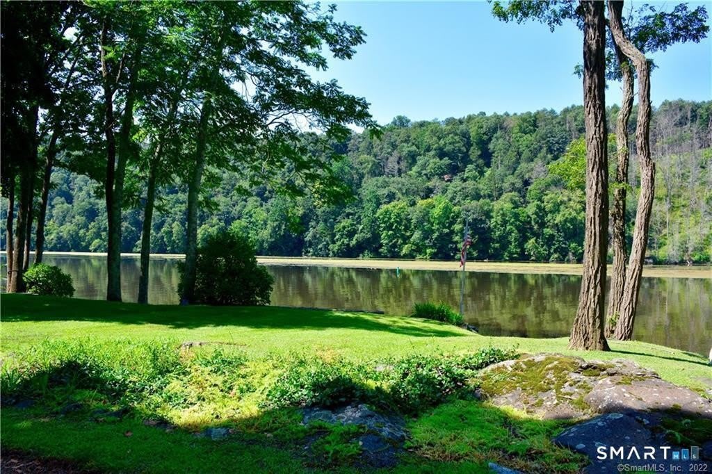 67 Lake Lillinonah Road N – photo 5
