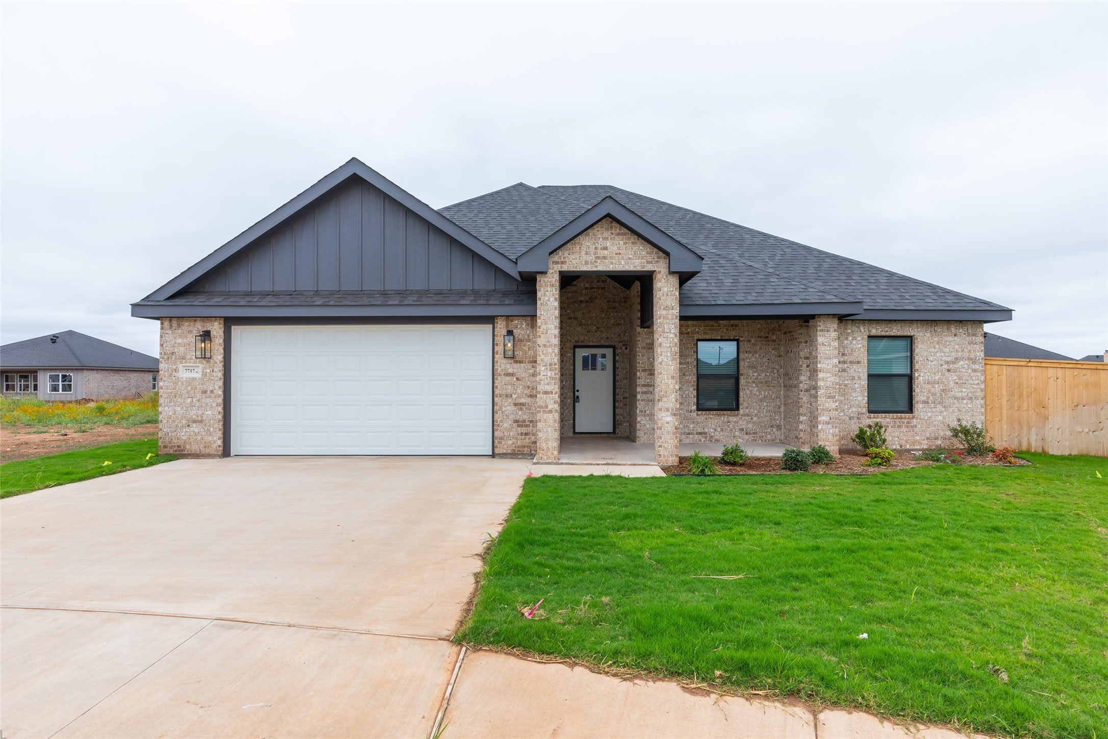 7717 Sawdust Trail – photo 1
