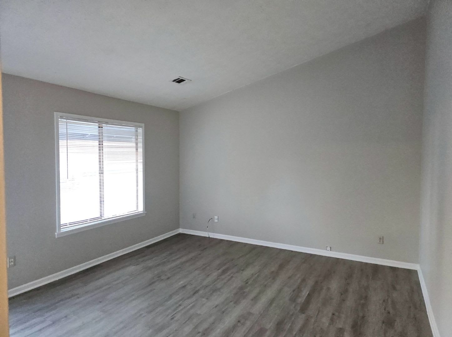 Newly renovated 3 bedroom, 2 bath ranch home in Jonesboro. – photo 5