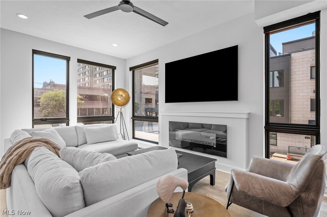 1403 E Superior Avenue – photo 5