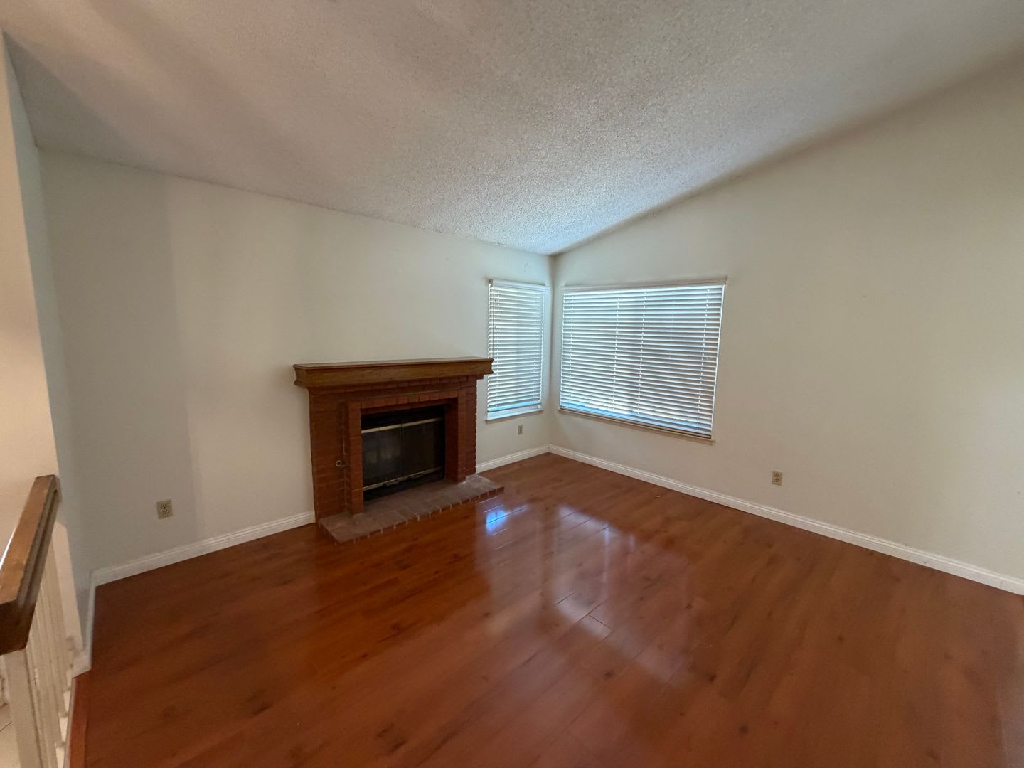 Rare Single Story 3 Bedroom Home in Desirable Walnut Neighborhood – photo 4