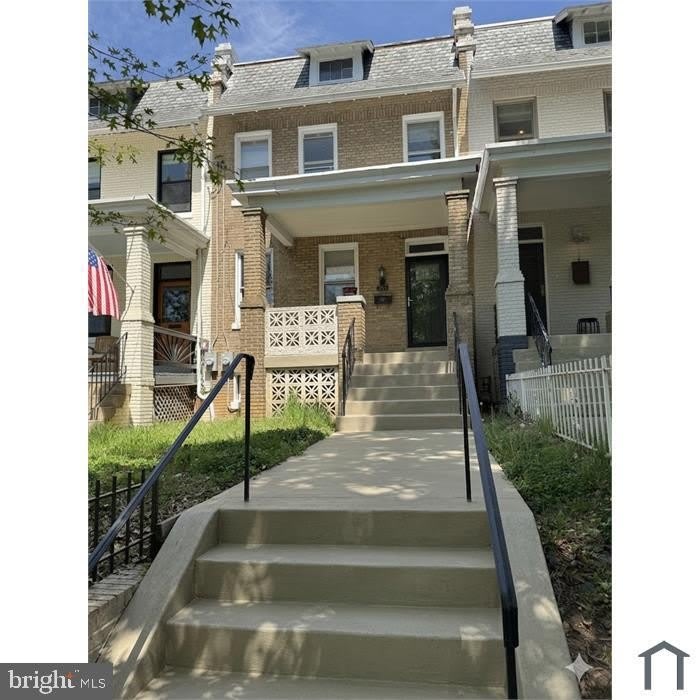 303 WEBSTER Street NW – photo 1