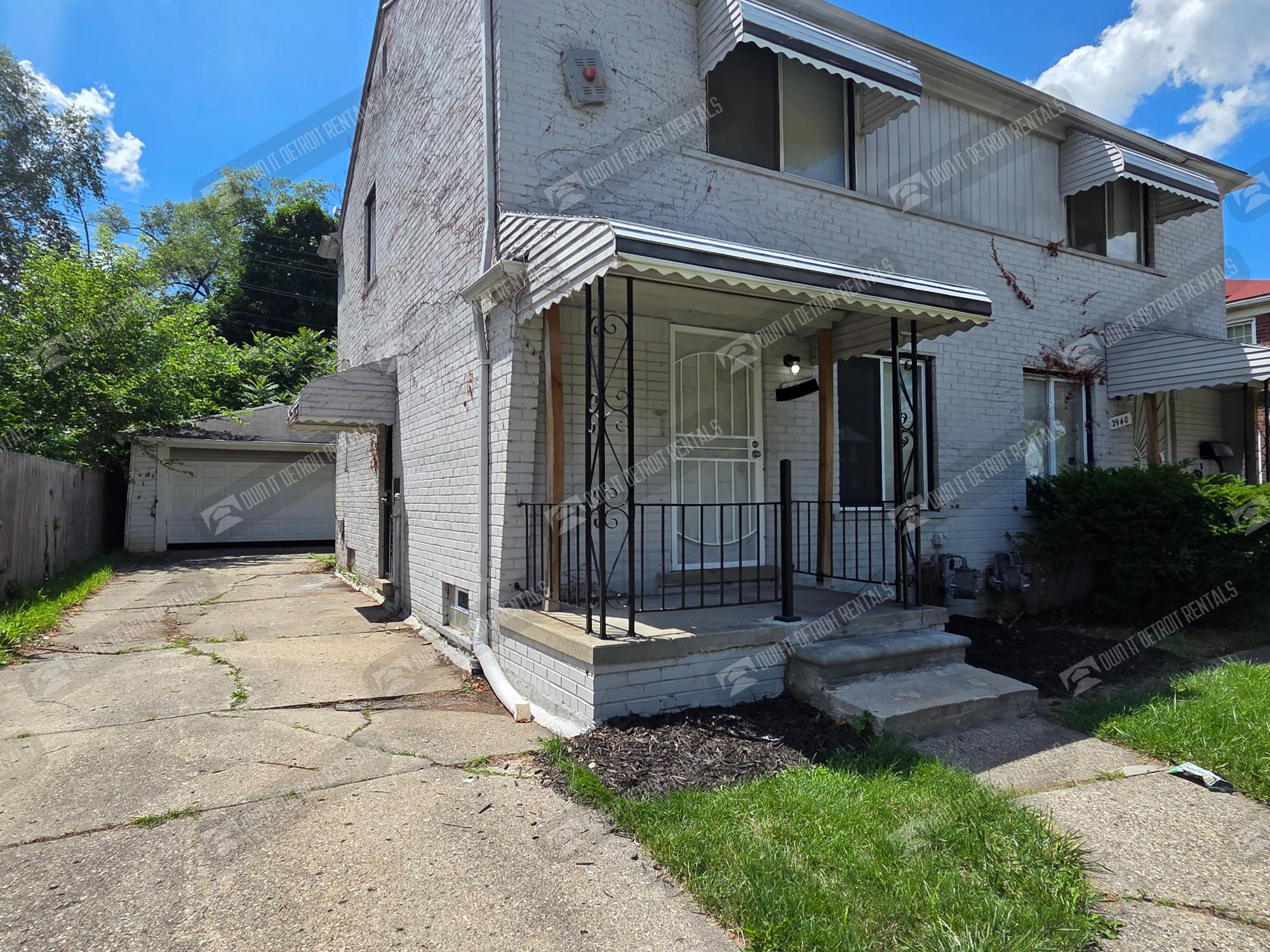 2944 Ewald Cir – photo 2