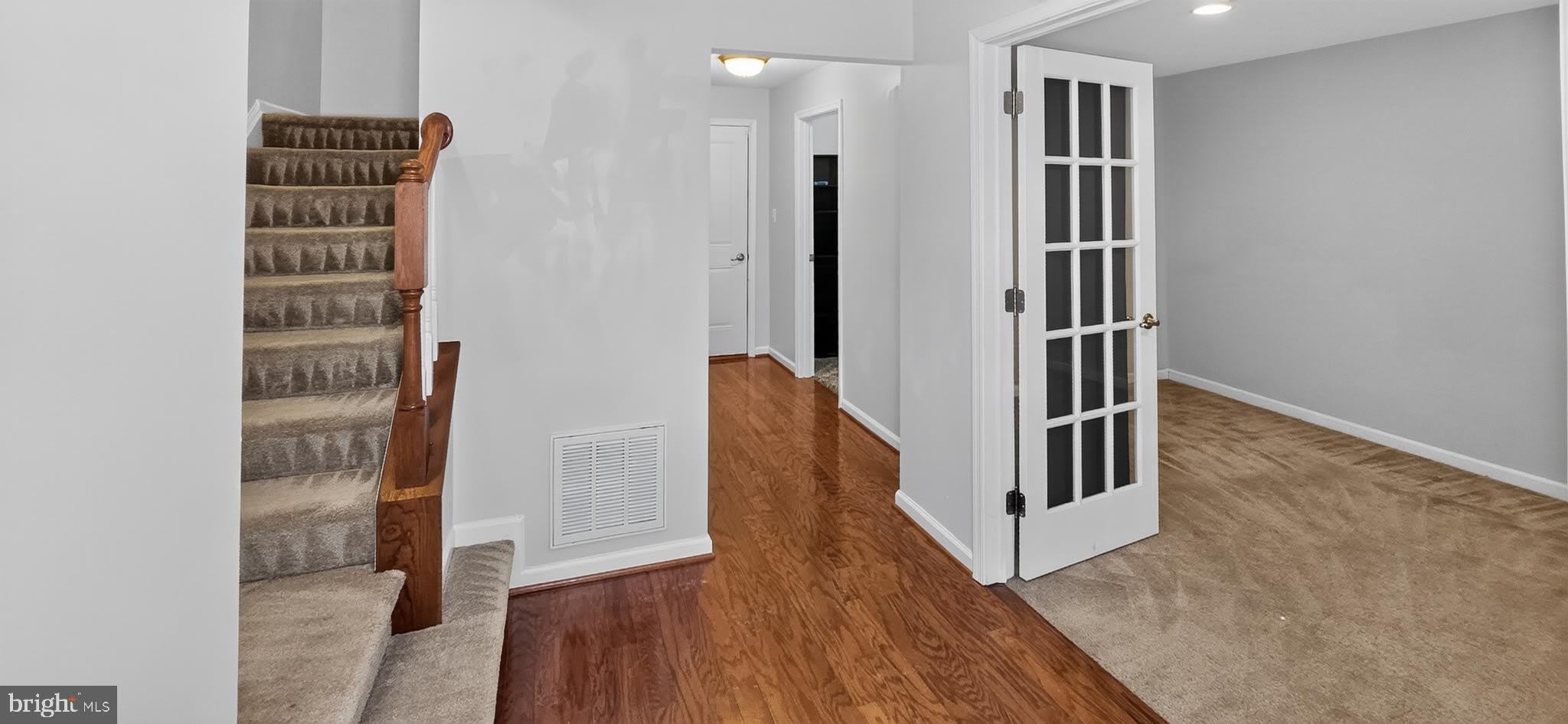 5363 S Center Drive – photo 4