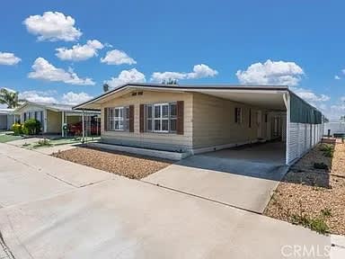 1275 W Johnston Ave – photo 3