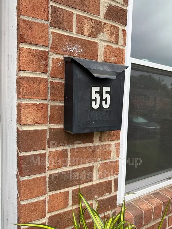 55 Providence Ave – photo 2