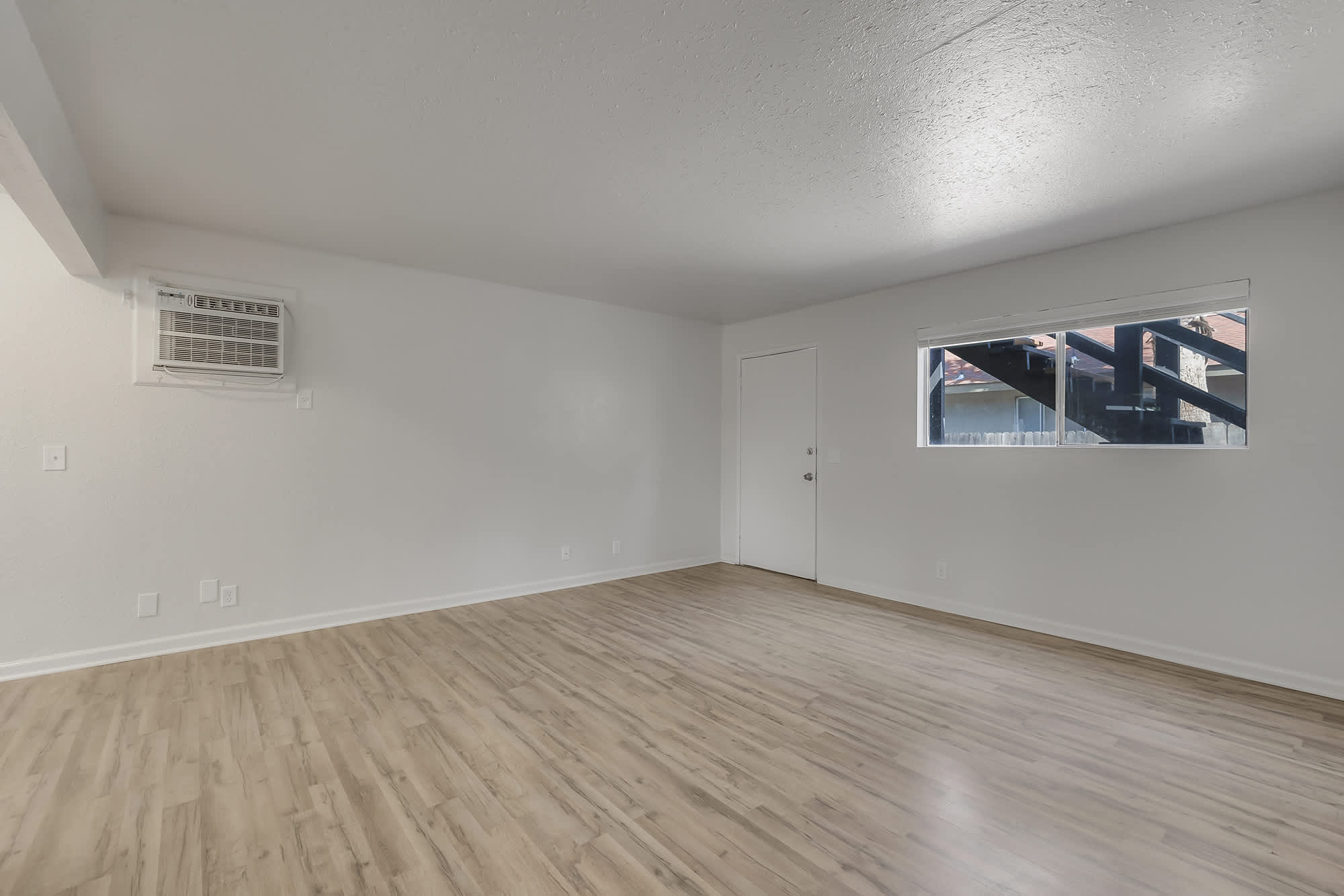 1514 Oakdale Street B – photo 5