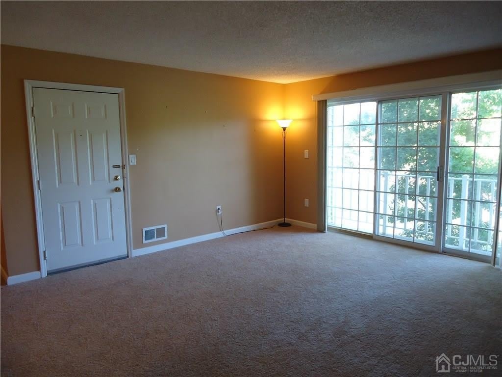 313 Wimbeldon Court – photo 2