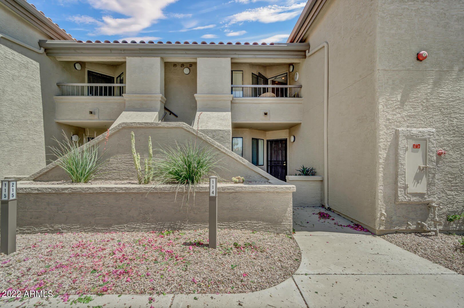 9460 E Mission Lane – photo 3
