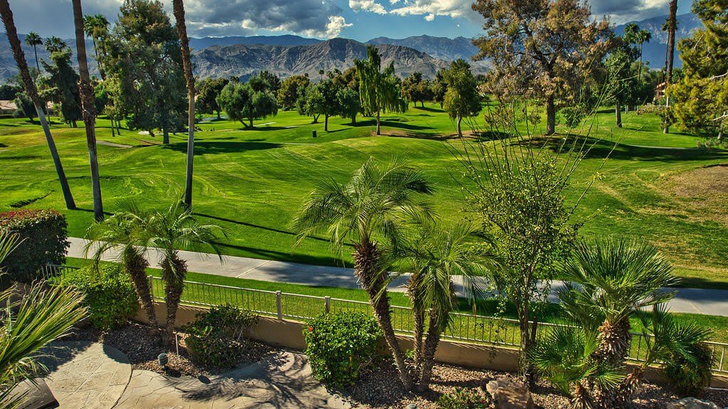 128 Kavenish Drive – photo 2
