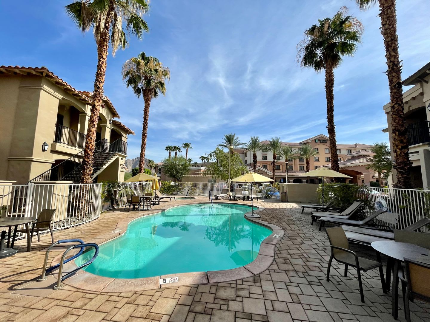 AVAILABLE NOW!! 1 Bedroom 1 Bathroom Condo in Casitas Las Rosas in La Quinta – photo 2