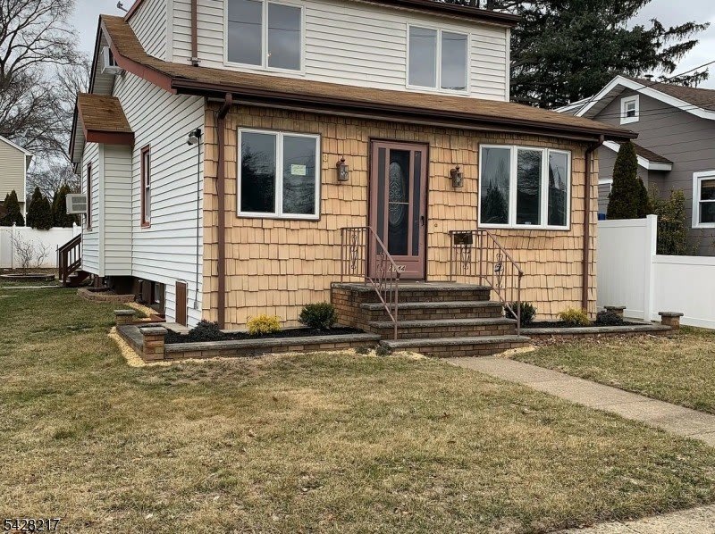 2144 Evans St – photo 1