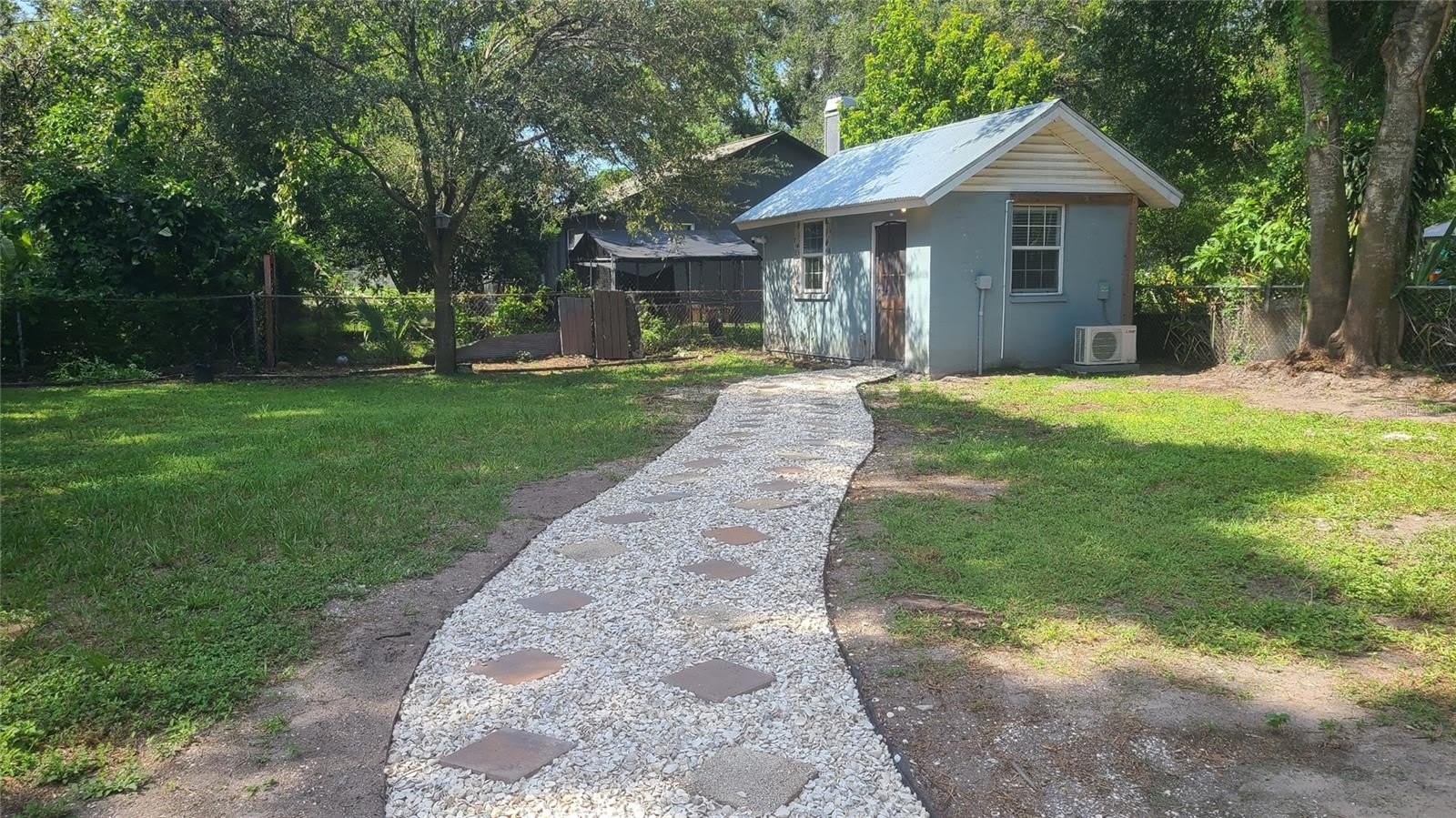 1703 E 29TH Avenue – photo 5