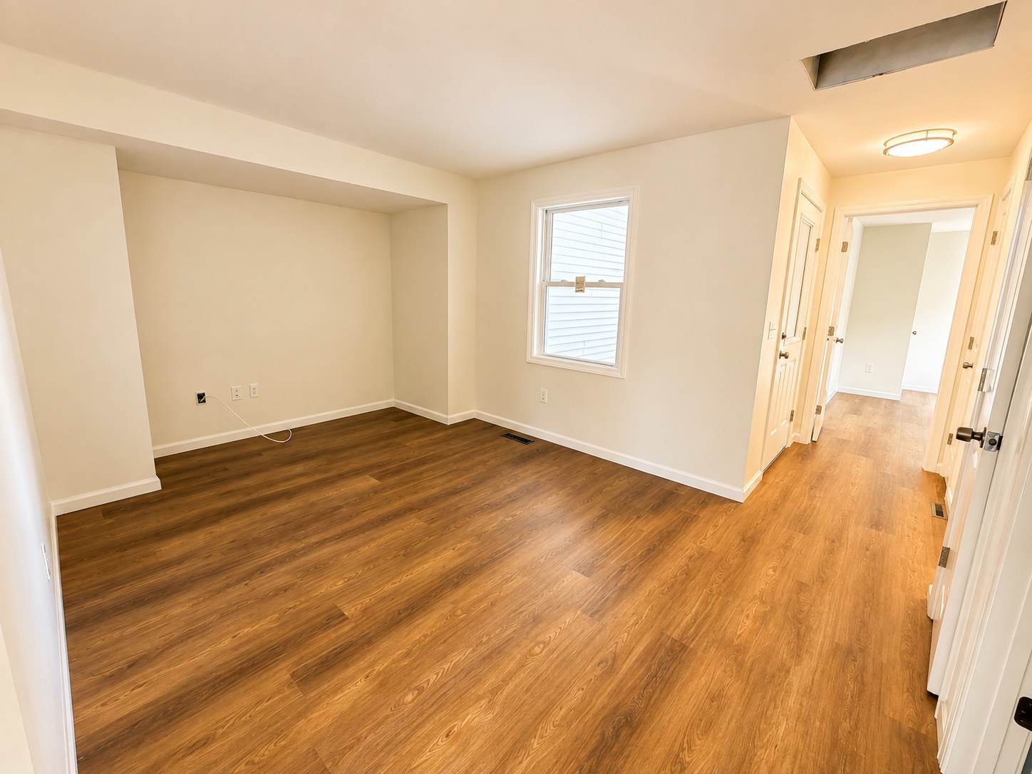 203 Lebanon Avenue – photo 4
