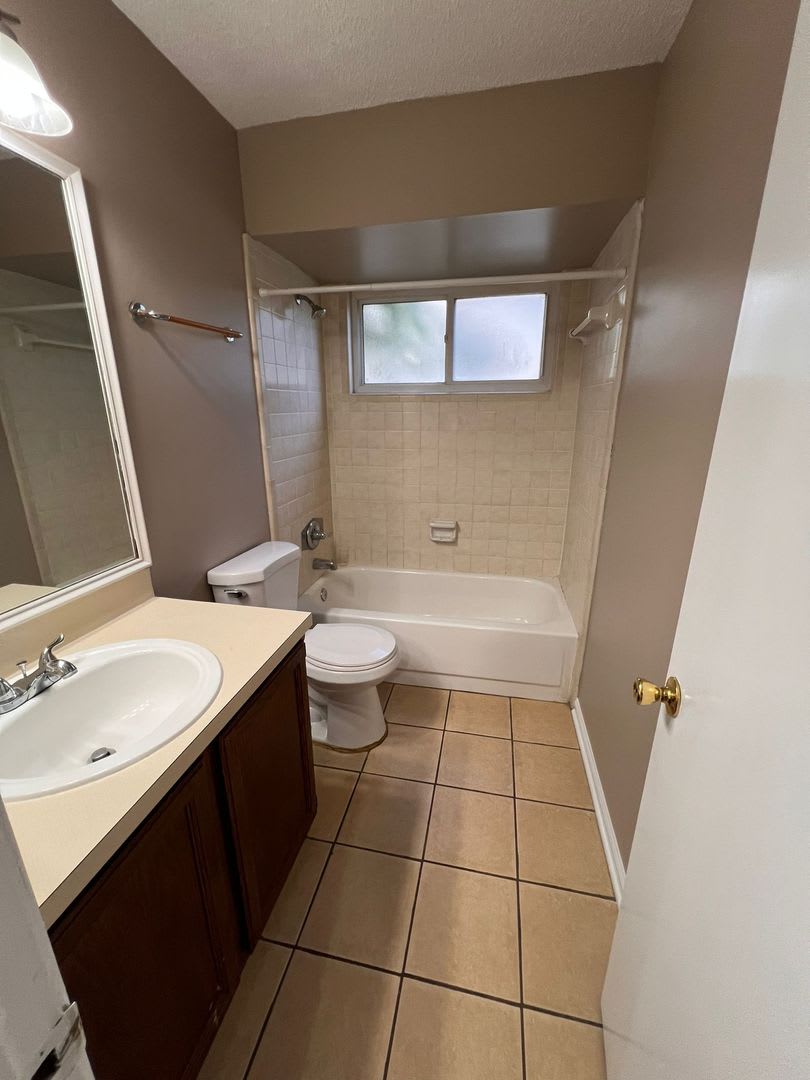 3 Bedroom 2 Bathroom Single Family Home – photo 4