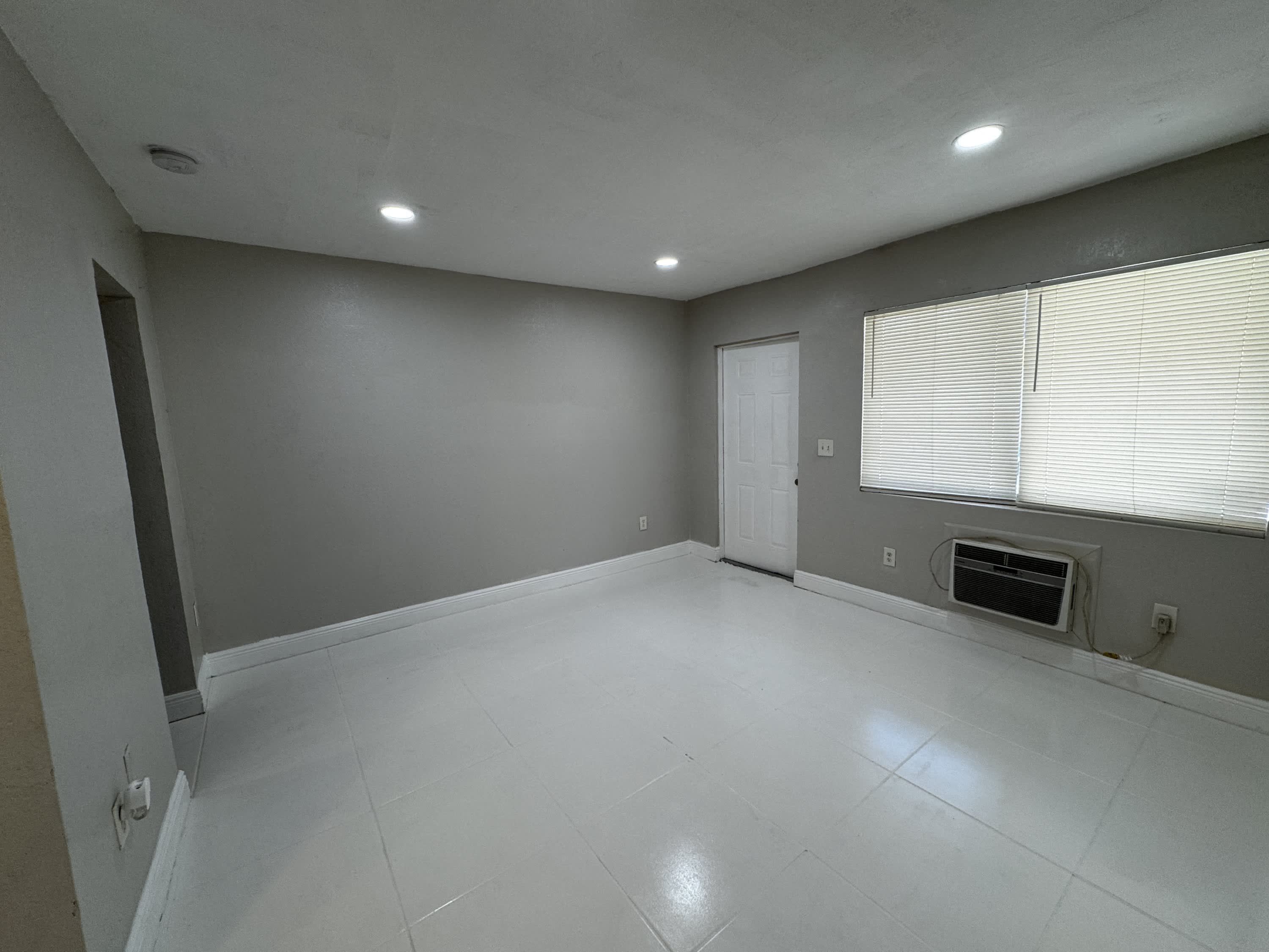 1920 Washington Avenue – photo 5