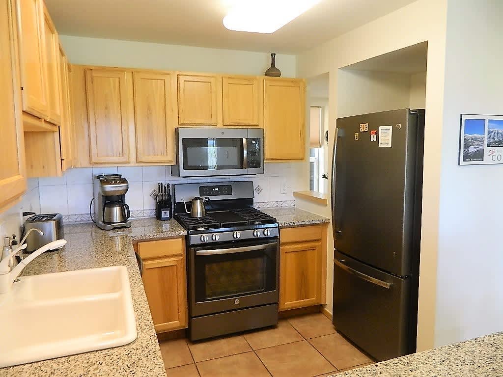 Long Term Rental- Forest Park 81D – photo 5