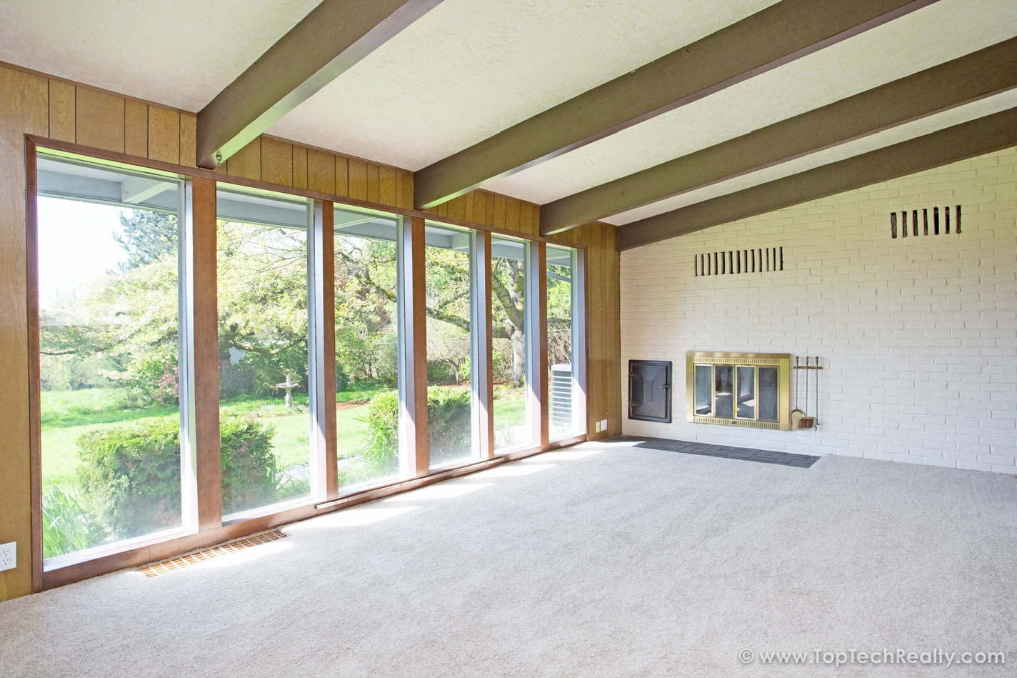 Charming Mid Century Modern Ranch 3 Bed 2 Bath One Level Living Prime Cedar Mill Location Convenient To Everything Great Yard – photo 3