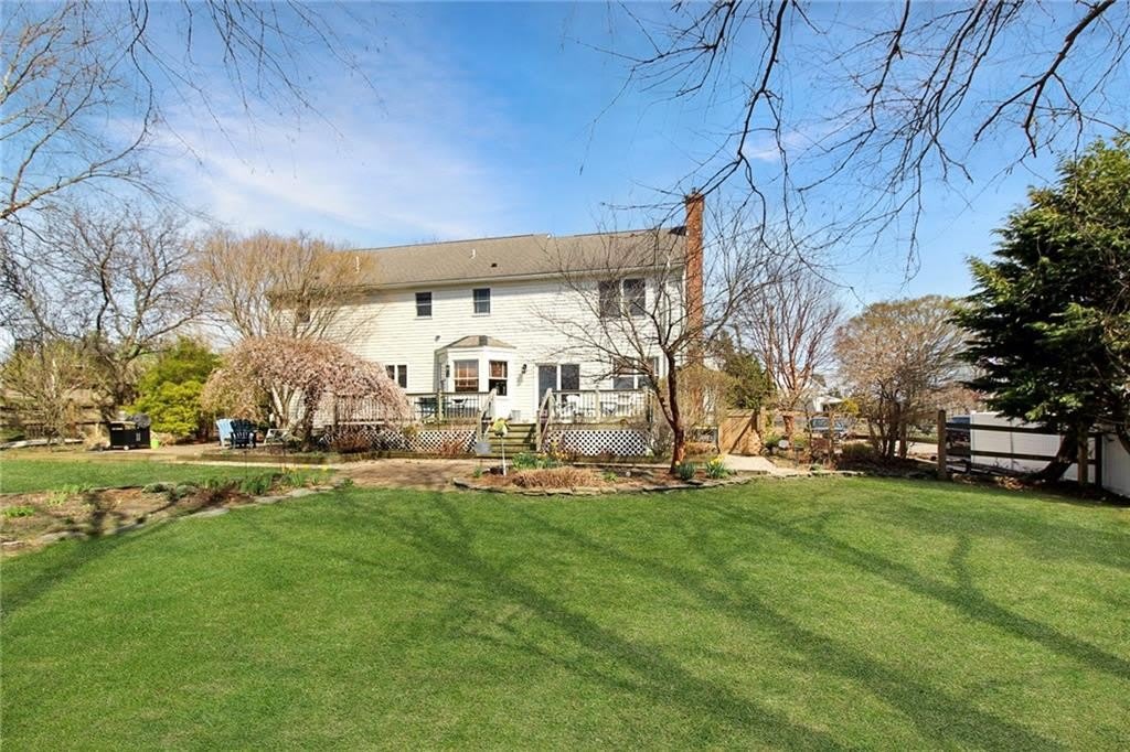 641 Middle Road – photo 4