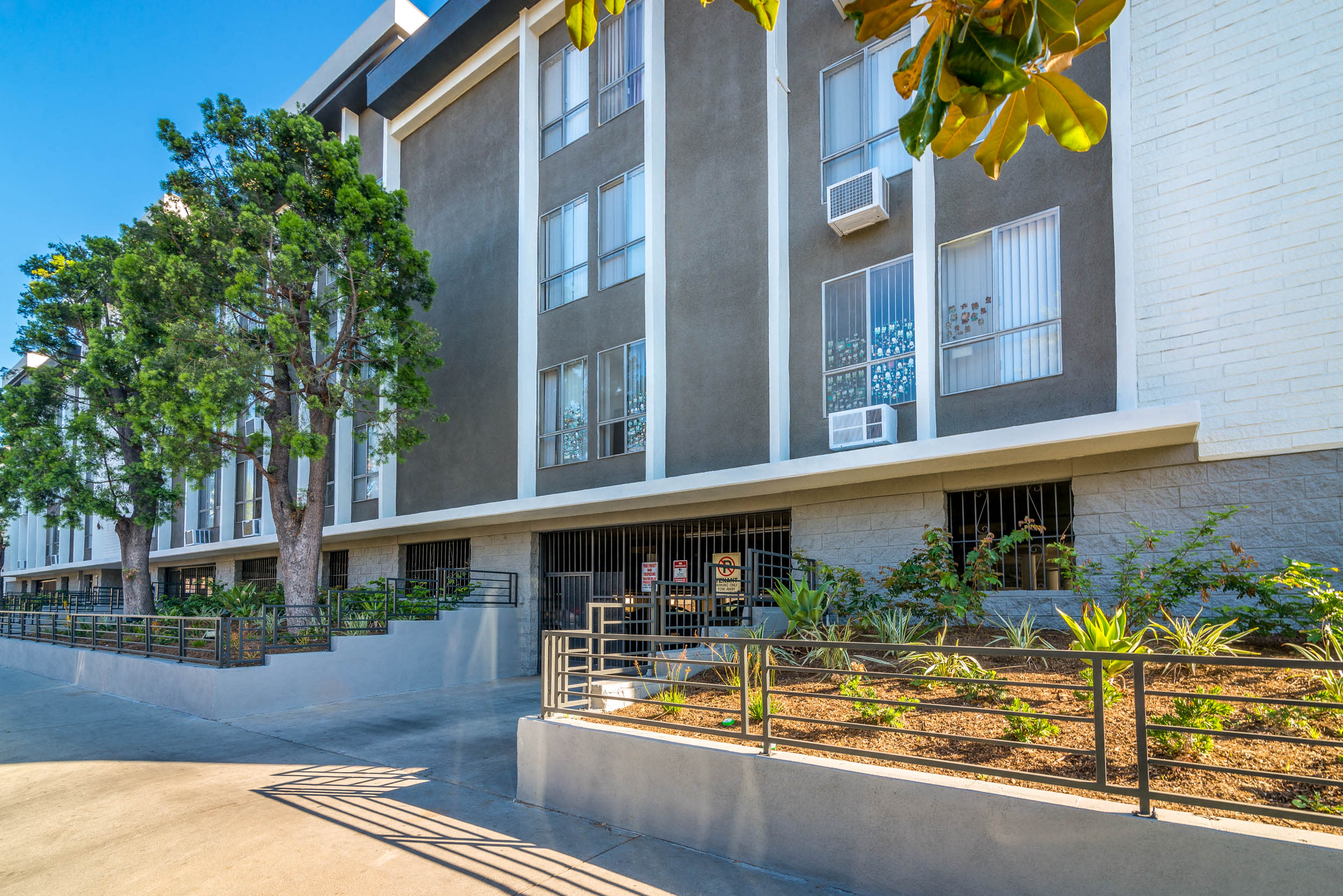 526 Ardmore – photo 3