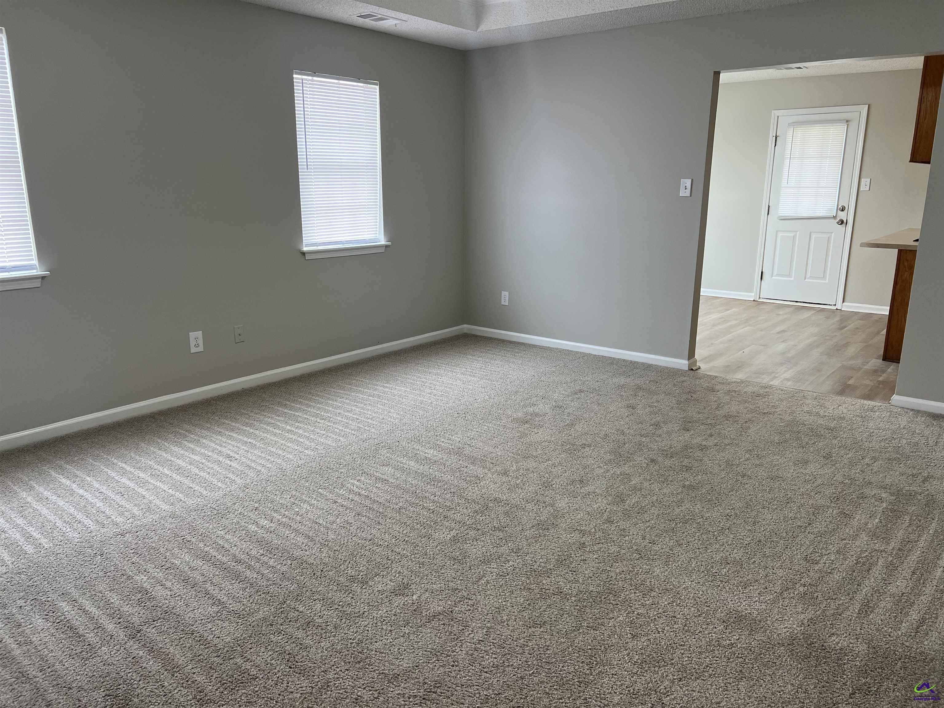 215 Haverhill Circle – photo 4