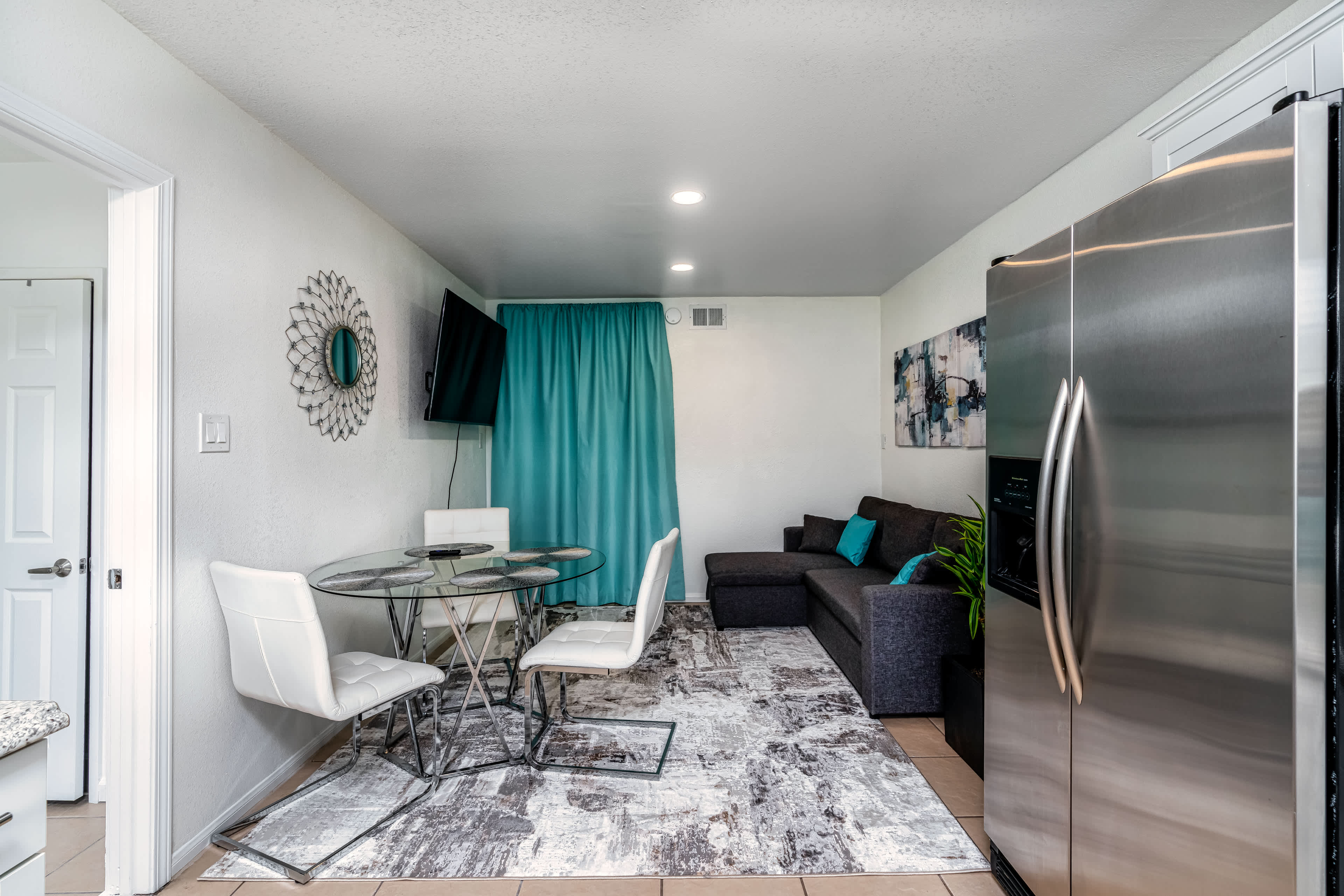 134 Tropicana Dr – photo 3