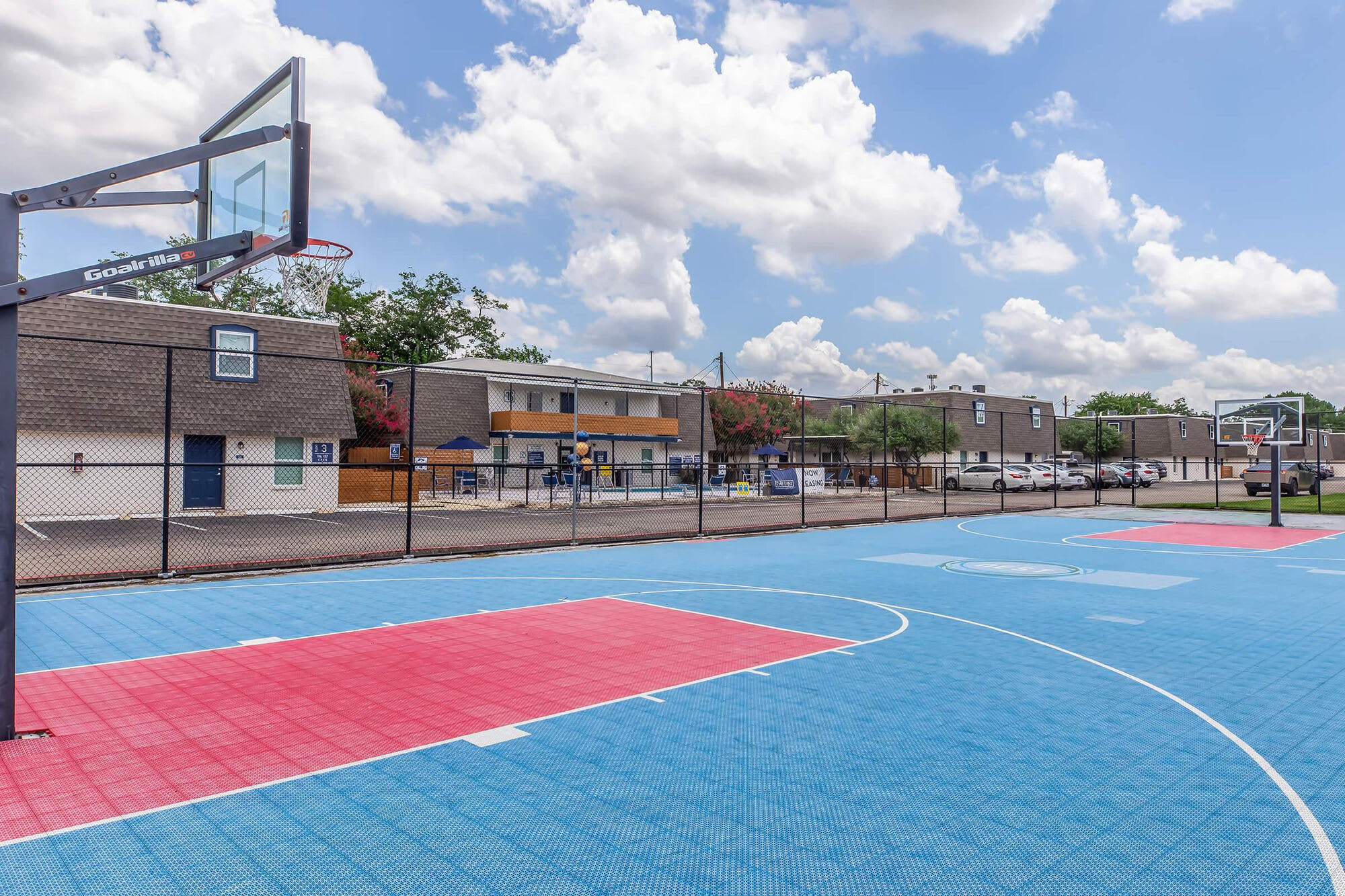 The Lynx Apartments and Townhomes – photo 3