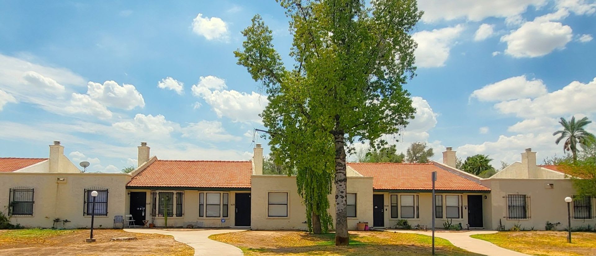 Affordable 2 Bedroom Condo In West Phoenix Ready To Rent – photo 1
