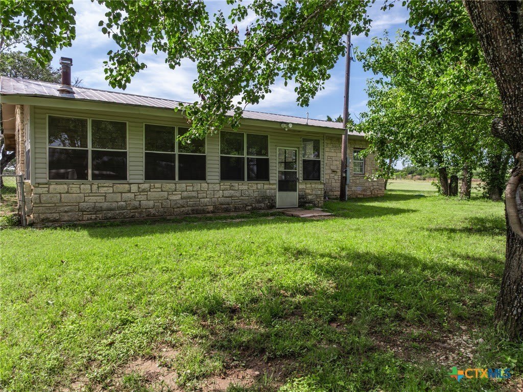 199 Apache Springs Road – photo 1