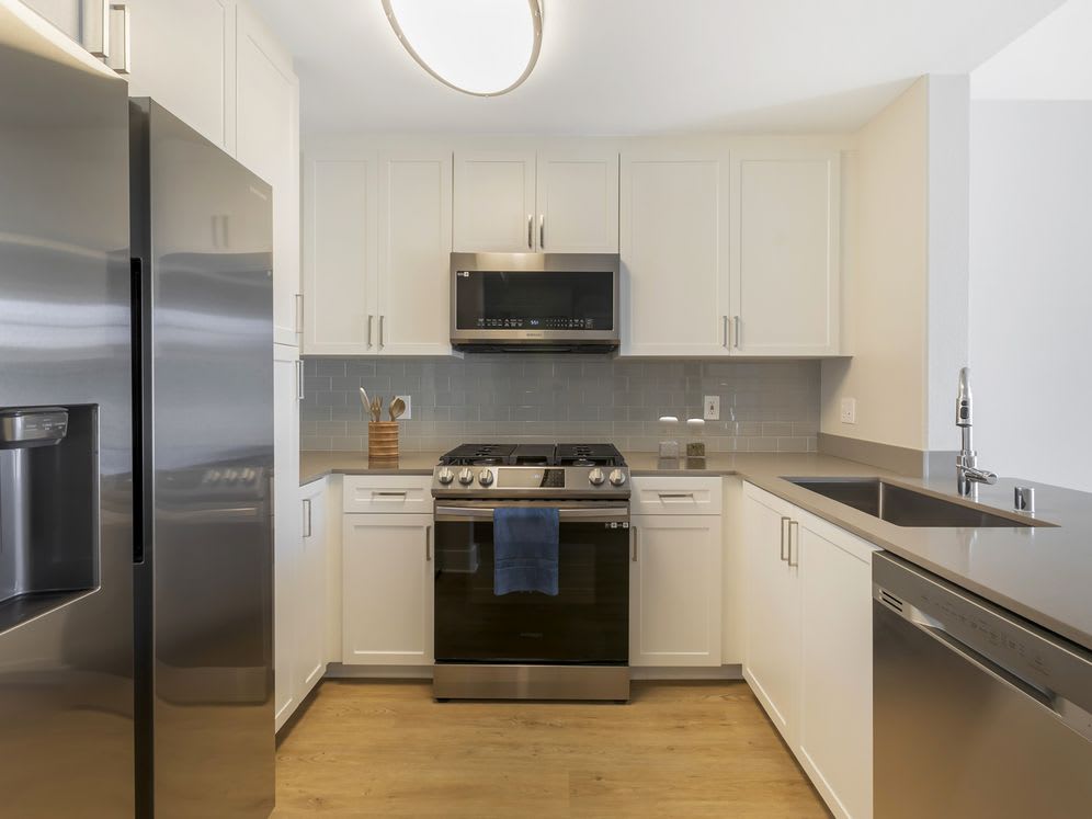 Avalon Oak Creek – photo 1