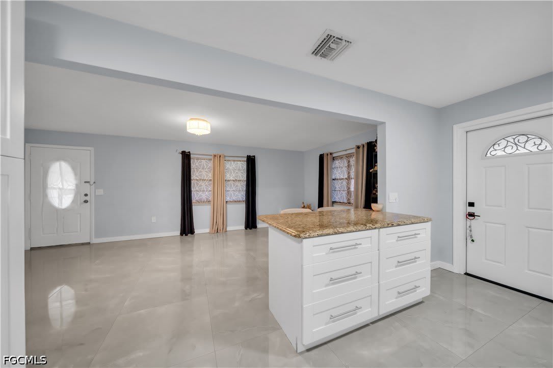 77 Glenmont Drive W – photo 5
