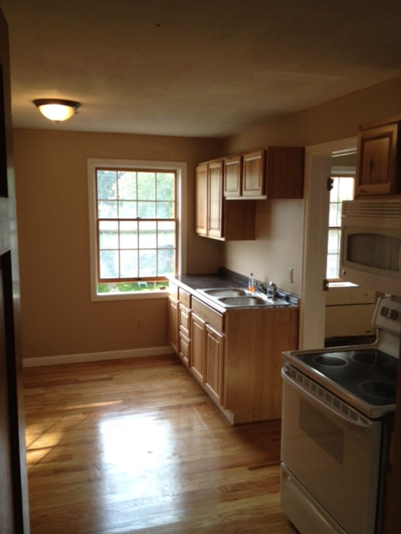 Large 1 Bedroom apartment – photo 1