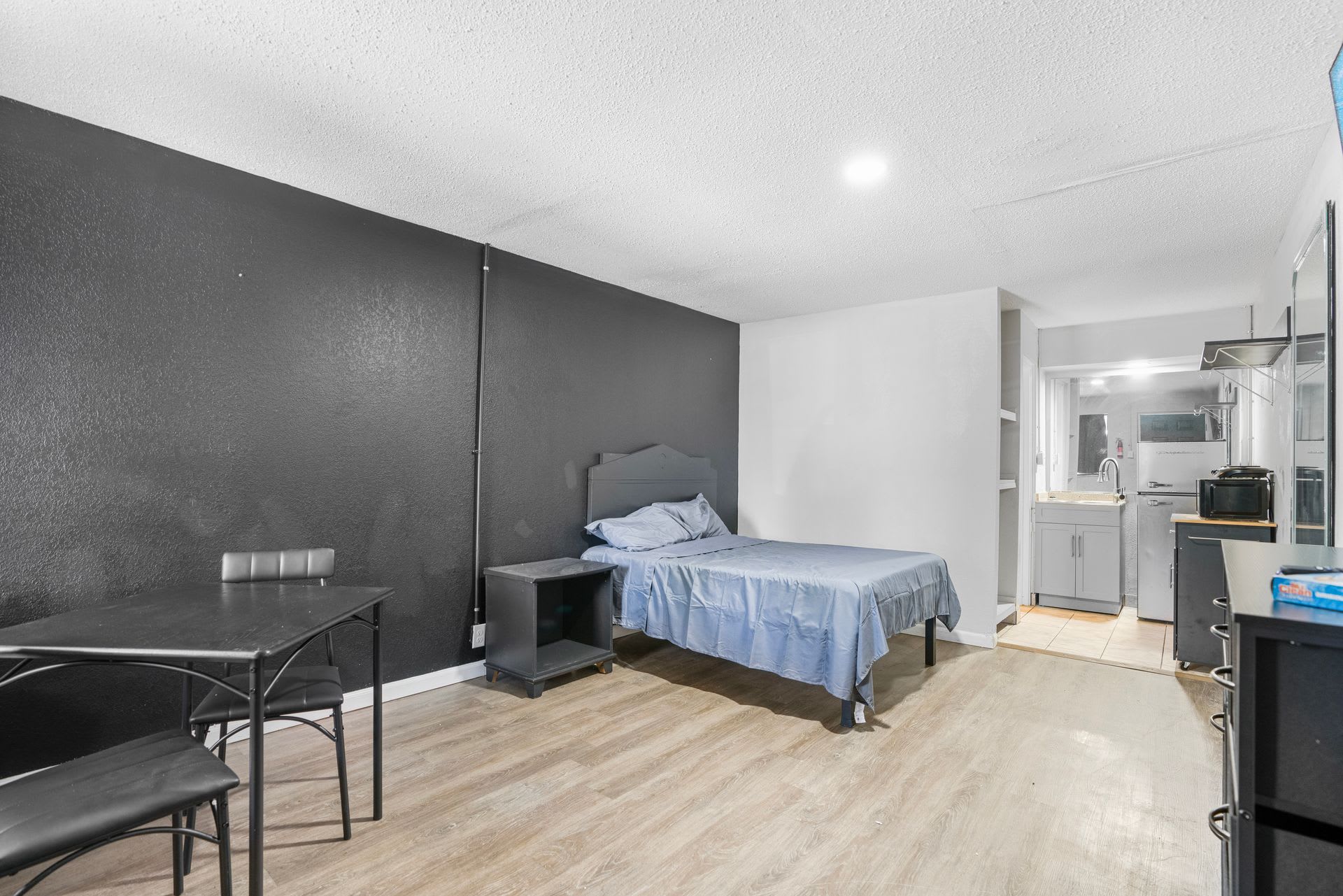 Providence Place Furnished Studio Apartments – photo 2