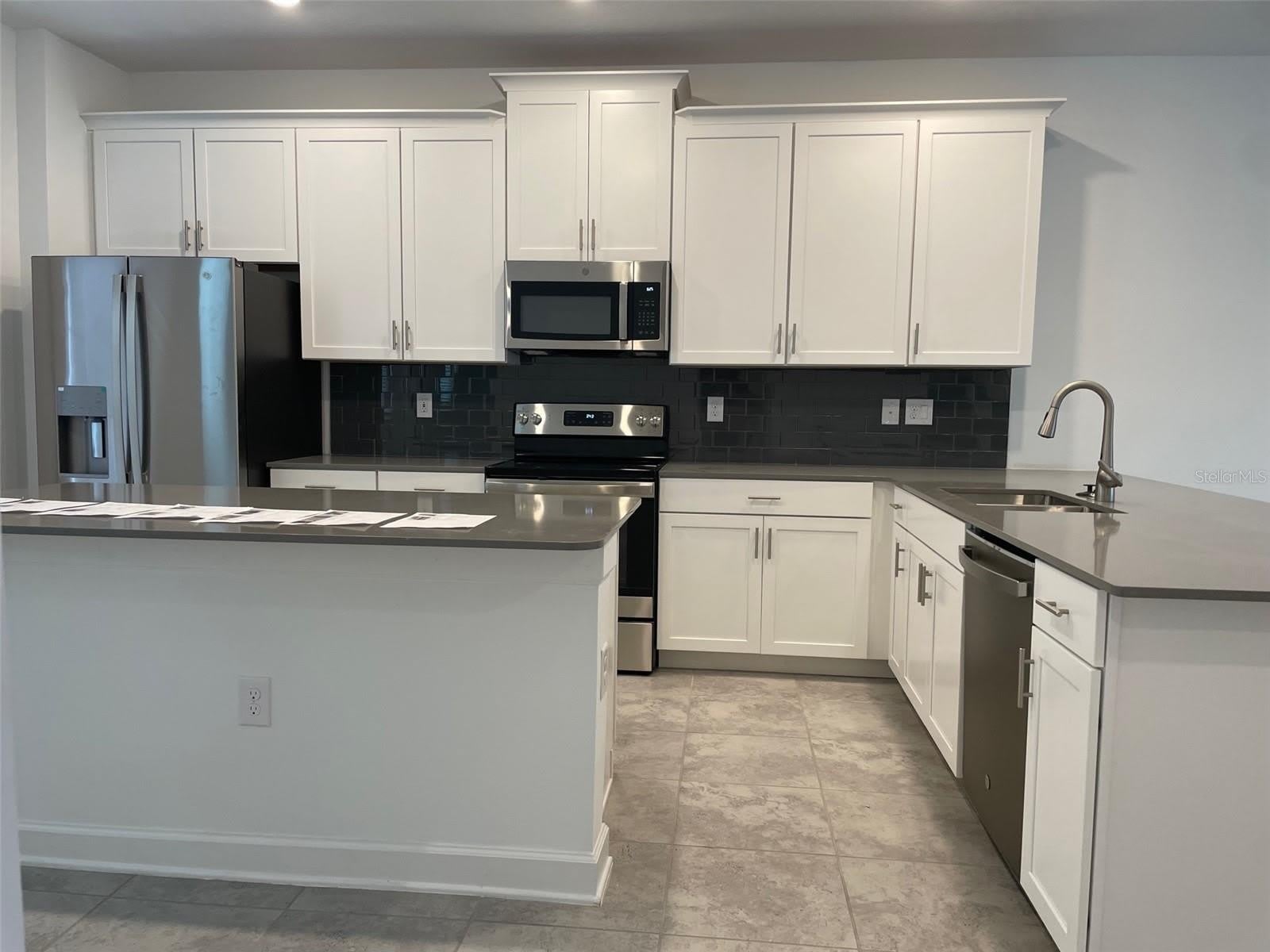 5643 QUIET PALM Loop – photo 4